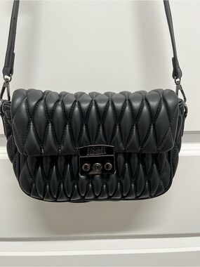 Badgley Mischka Black Quilted Crossbody Shoulder Bag